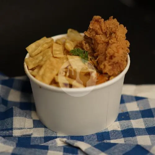 Mie Goreng Crispy Chicken